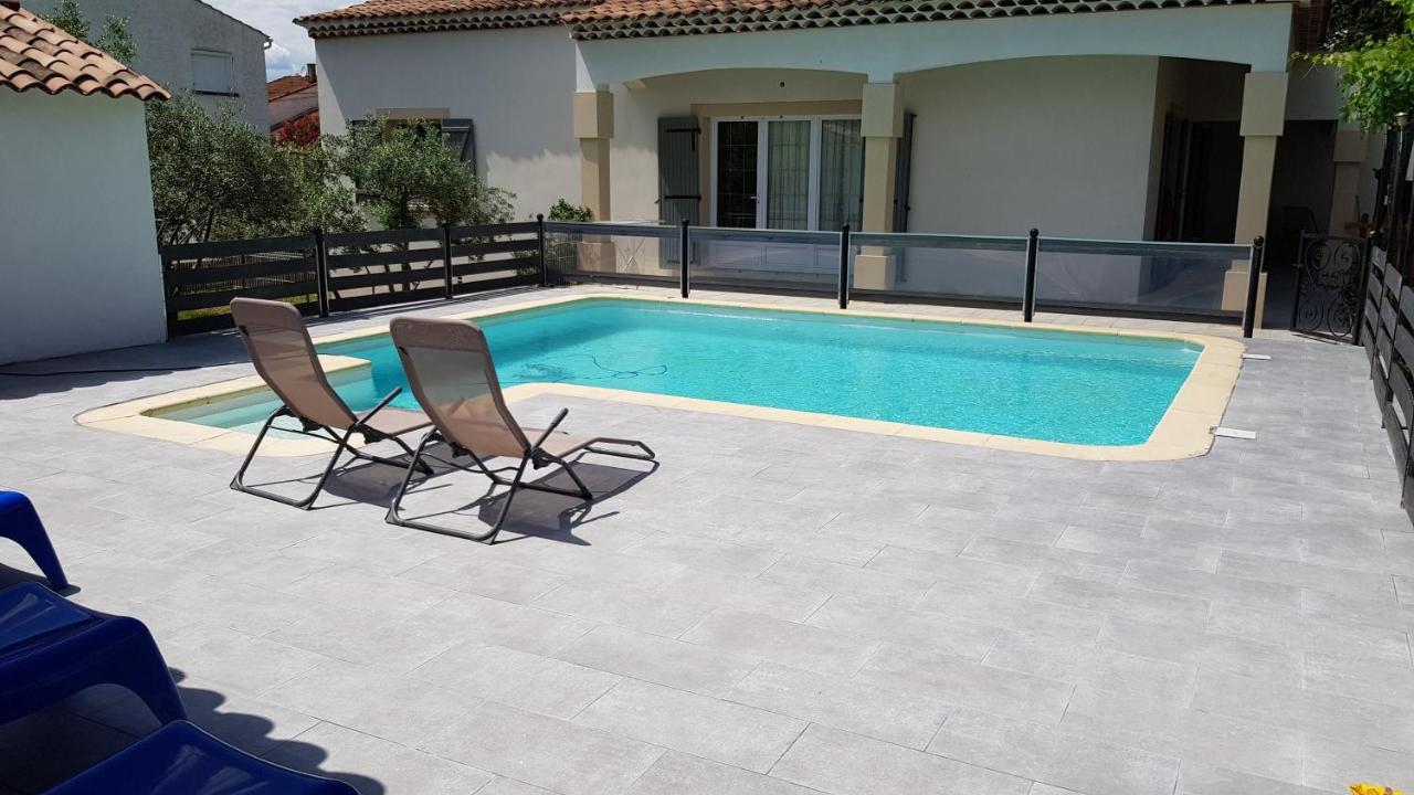 Charmante Maison Climatisee Vedene - Avignon Avec Piscine Exterior photo
